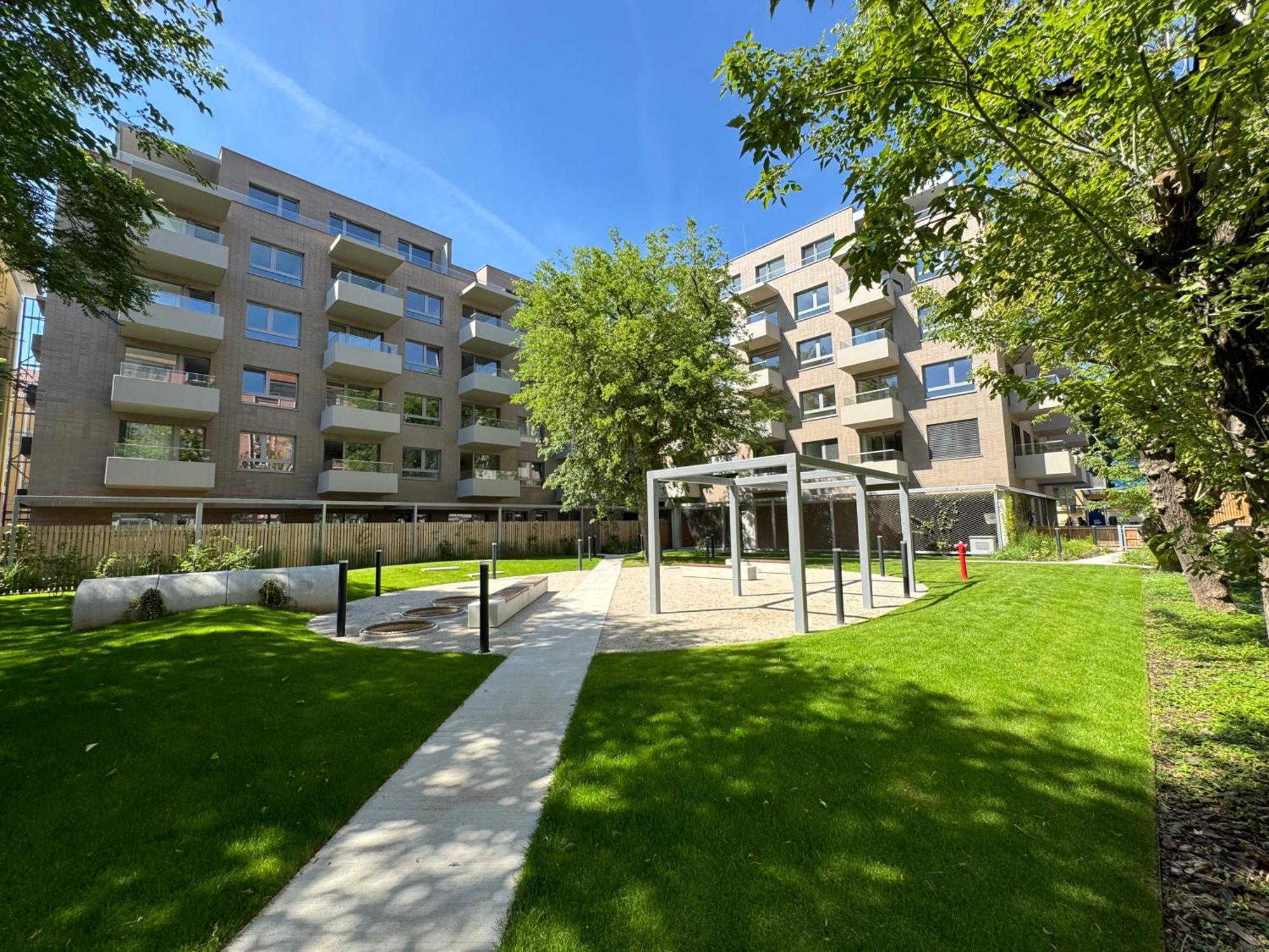 Aurora Apartments Bratislava Exterior photo
